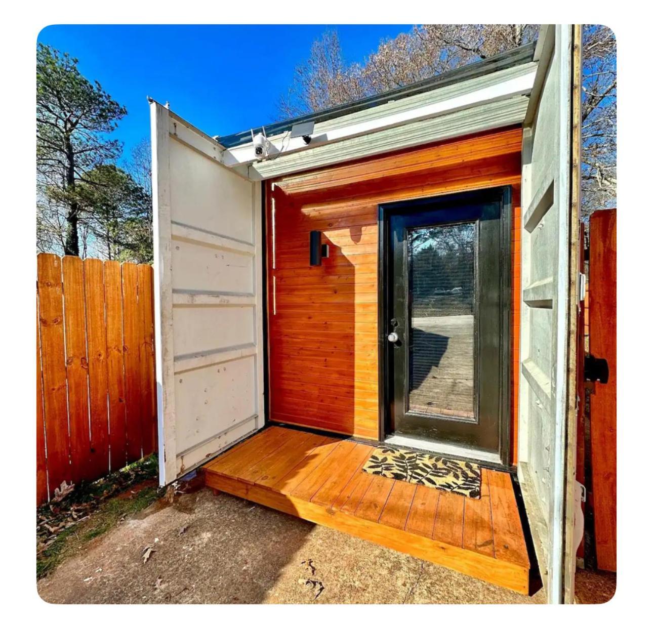 Nomehaus Shipping Container Studio Residential Neighborhood Athens Eksteriør billede
